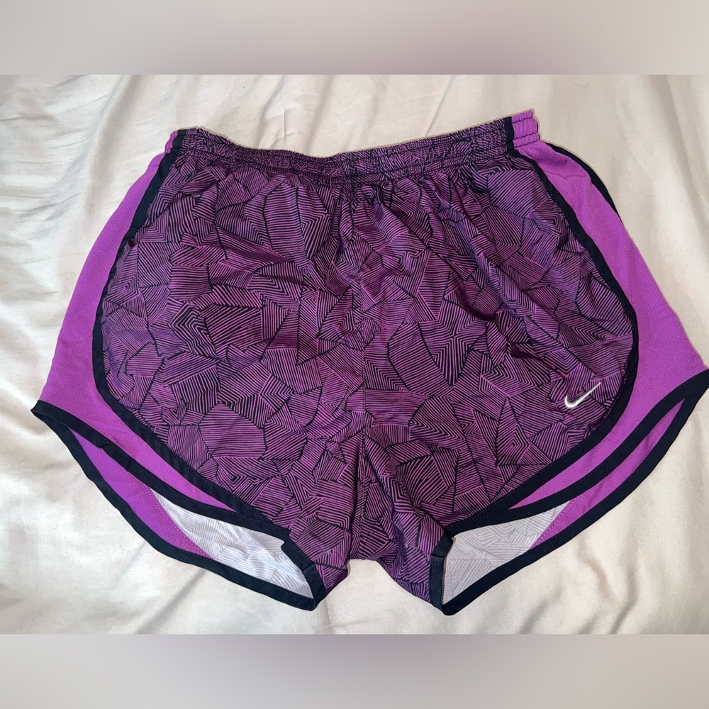 Nike Purple Athletic Shorts Lightweight Moisture-Wicking